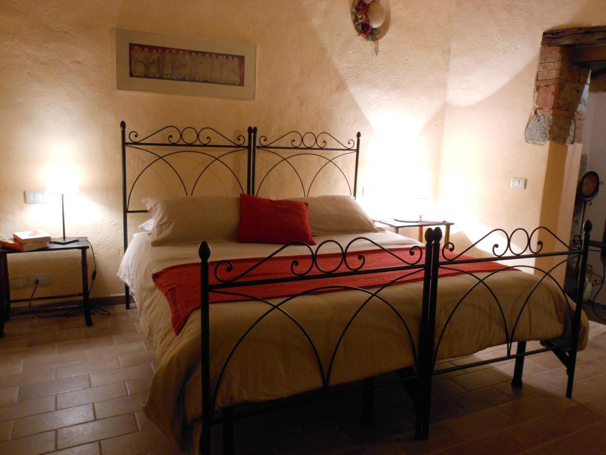 מונטרוני ד'ארביה Agriturismo La Roverella חדר תמונה