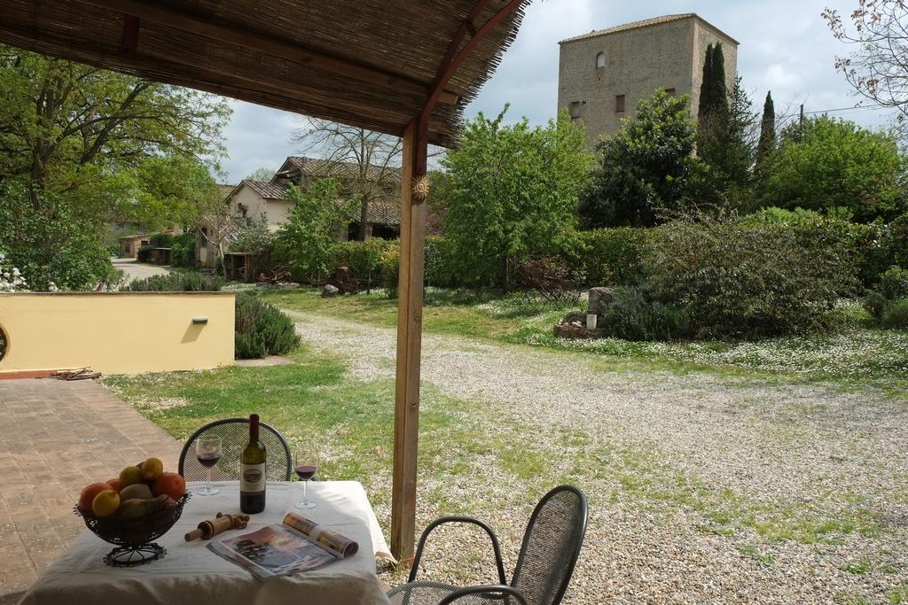 מונטרוני ד'ארביה Agriturismo La Roverella מראה חיצוני תמונה